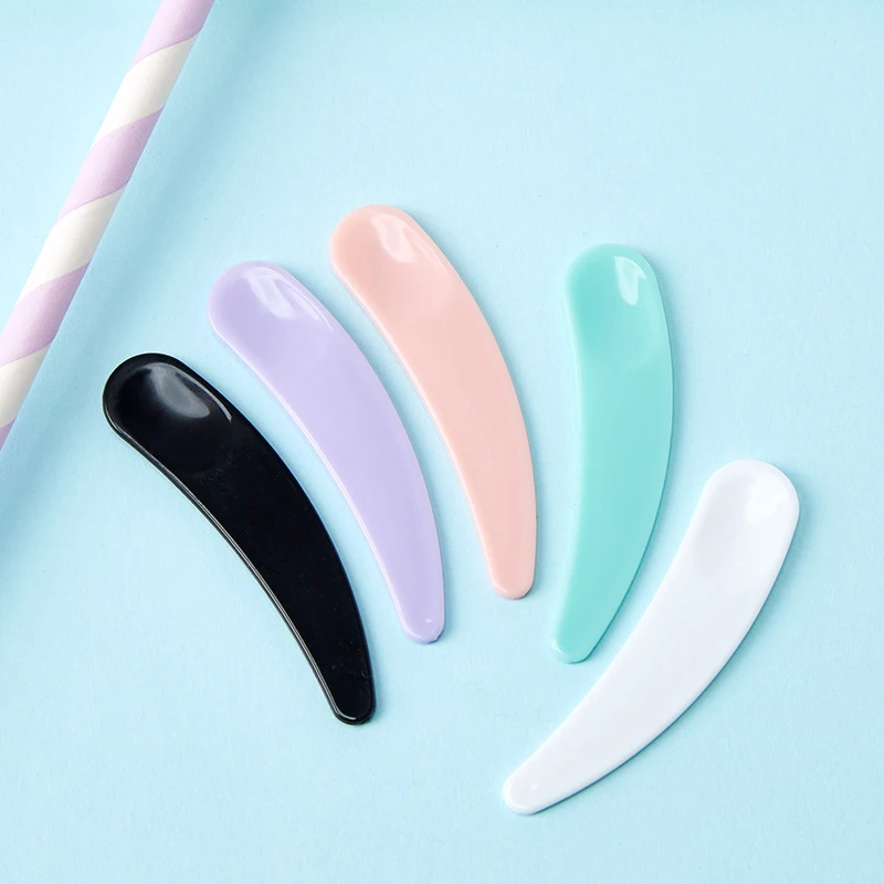 

10Pcs/lot Mini Cosmetic Spatula Disposable Curved Scoop Makeup Mask Cream Spoon Make Up Face Beauty Tool Kits