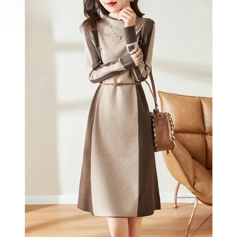 Трикотажное платье средней длины длиной выше колена женское весна 2024 элегантное