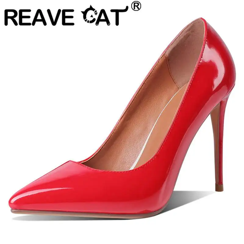 

Женские лакированные туфли REAVE CAT, классические туфли на каблуке 10 см с заостренным носком, офисные туфли без застежек, большой размер 43, Прям...