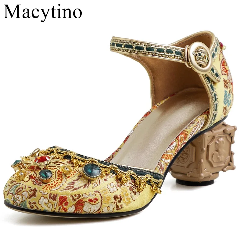 

Hand Embroidered And Printed Special-Shaped Roman Sandals Large Shoes Peep Toe Beading Vintage Shoes Women Thick Heel Pumps