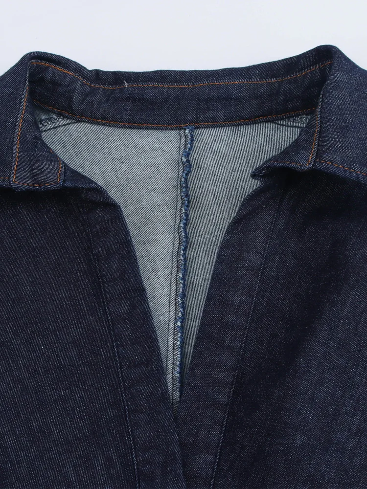 Женское джинсовое платье-рубашка средней длины с длинным рукавом