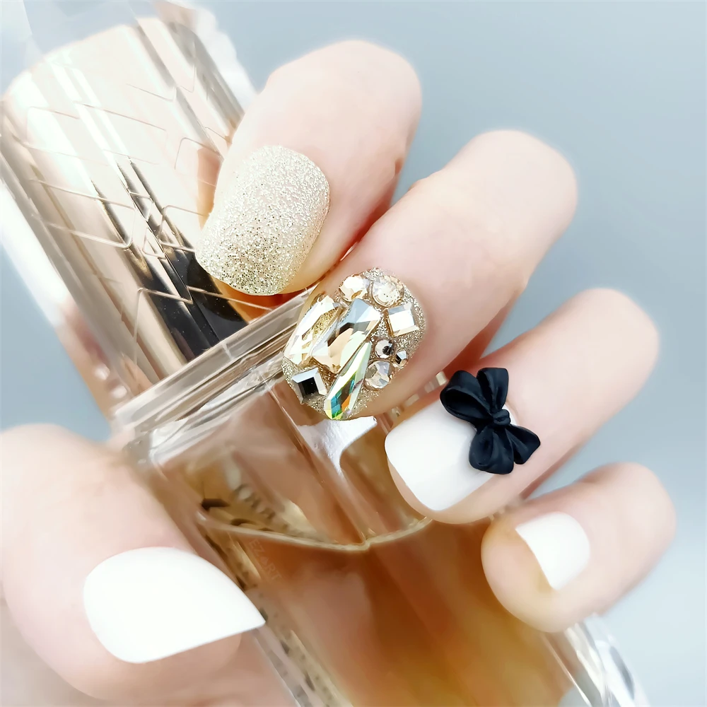 Glitter 3d Design With Rhinestones For Party Manicure Decor Press On Nails Short Cute 24pcs