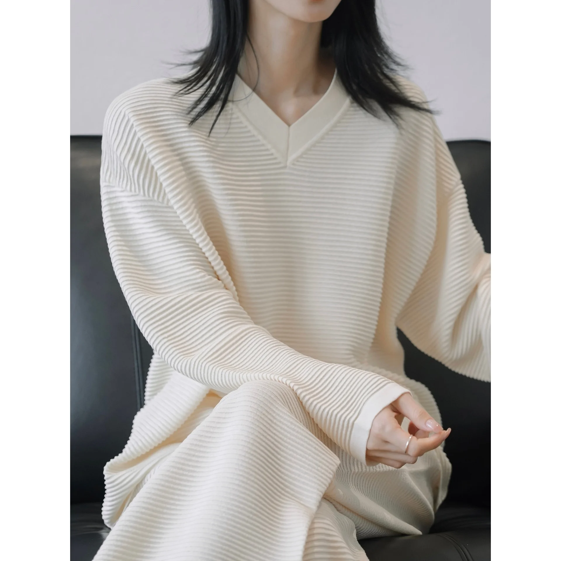 

Women Fall Pleated V-neck Long Sleeve T Shirt Dress Loose Straight Casual Oversized Beige Black Top