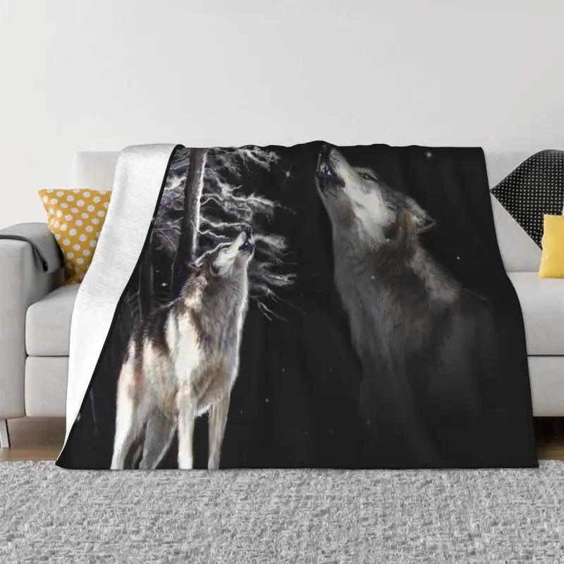 

Fleece Spring Autumn Warm Flannel North America Canine Throw Blankets for Sofa Office Bedding Quilt Gray Wolf In Blue Blanket