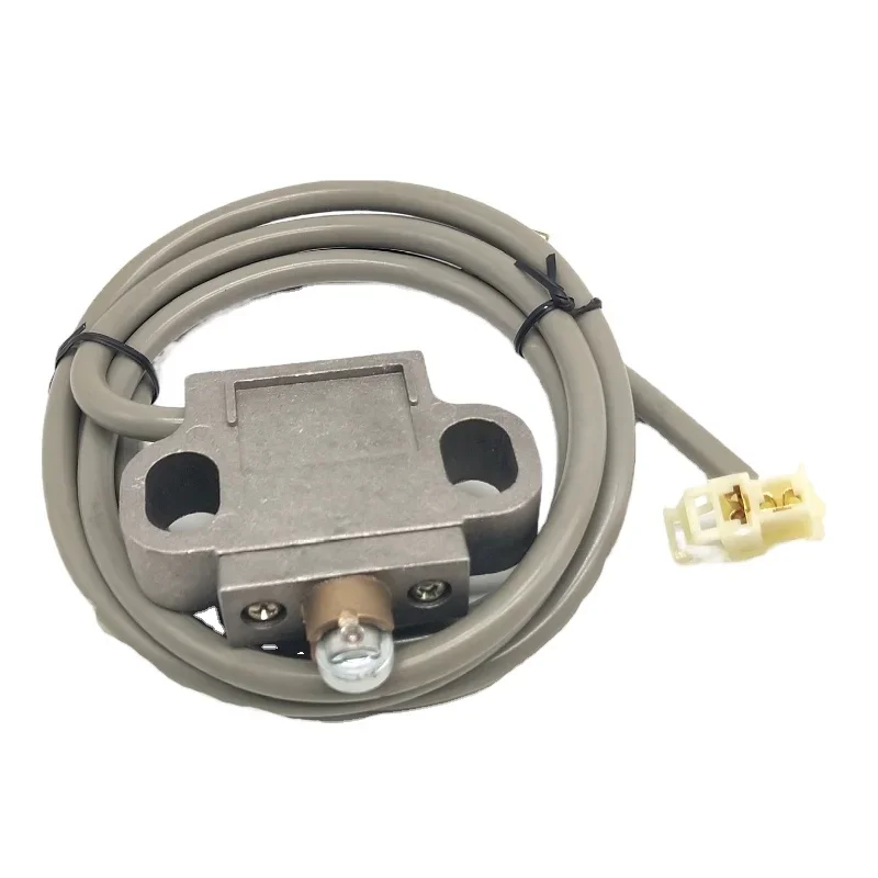 JUYULONG подходит для Komatsu PC60 100 120 200-5-6 датчик хода переключателя давления D4C-9093-203-06-5621