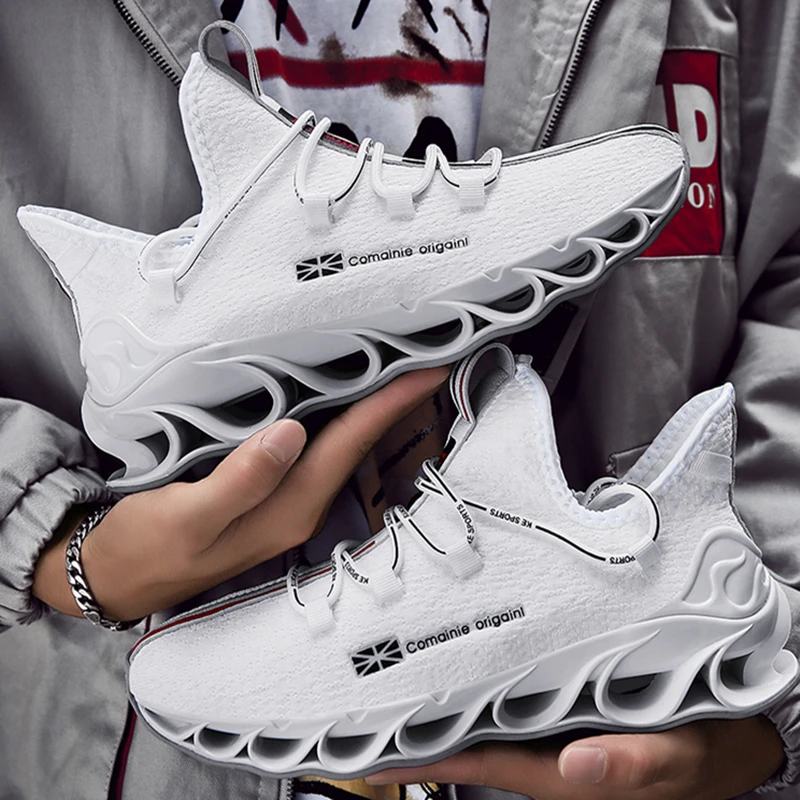 Fashion Men Sneakers Blade Trainers Couple Loafers Breathable Male Basketball Shoes Thick Bottom Sports Tides Boys Running Shoes