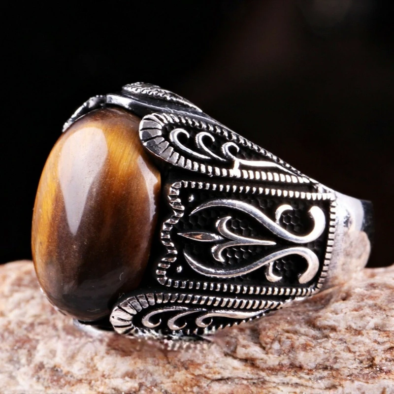 

New Fashion Temperament Turquoise Men's Ring Domineering High-end Copper Material To Attend The Banquet Business High-end Ring