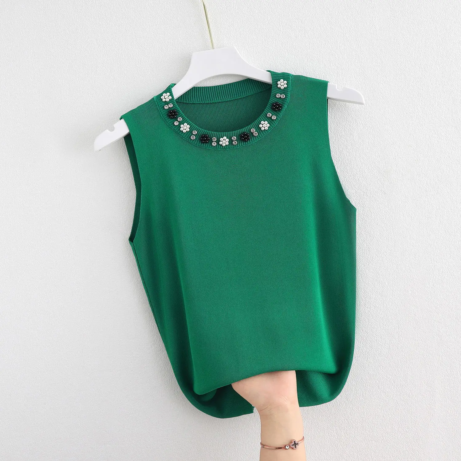 

Beaded Vest Women's Sleeveless T-shirt Slim Fit White Ice Silk Knitted Undershirt Top Summer Thin Tank Top