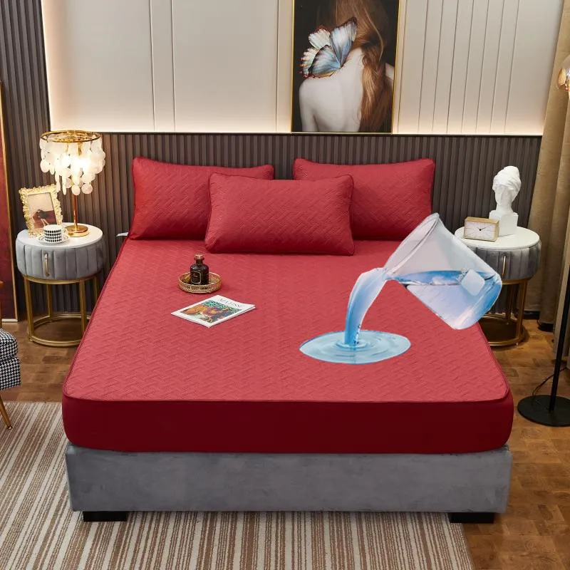 

J Red Waterproof Mattress Cover Queen Size Bed Pad Quilted Waterproof Embossed Mattress Protector Pad (no pillowcase)