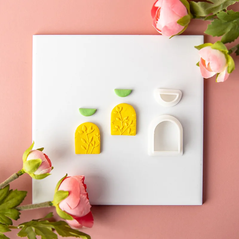 

Geometric Soft Clay Earring Mold Arched Semicircle with Accessories Pendant Clay Cutting Handmade Tool Clay Cutters for Polymer