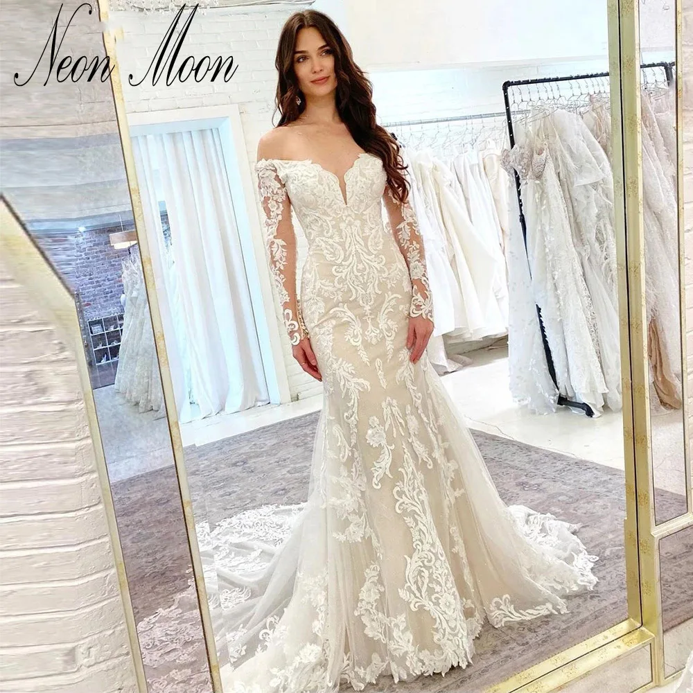 Купи Intriguing Sweetheart Wedding Dress Long Sleeve Mermaid With Detachable Train Bridal Gowns Lace Applique Backless Robe De Mariée за 8,145 рублей в магазине AliExpress