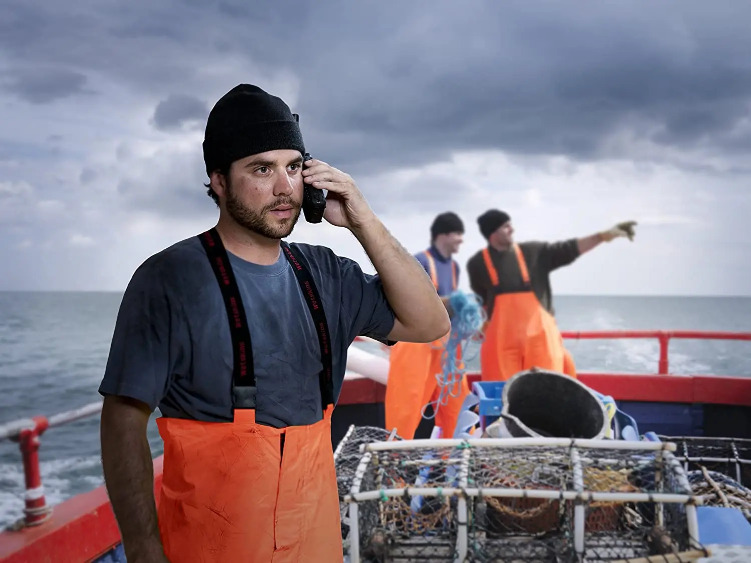 state of the art iridium 9575 satellite phone with gps positioning for outdoor emergency communications worldwide coverage free global shipping