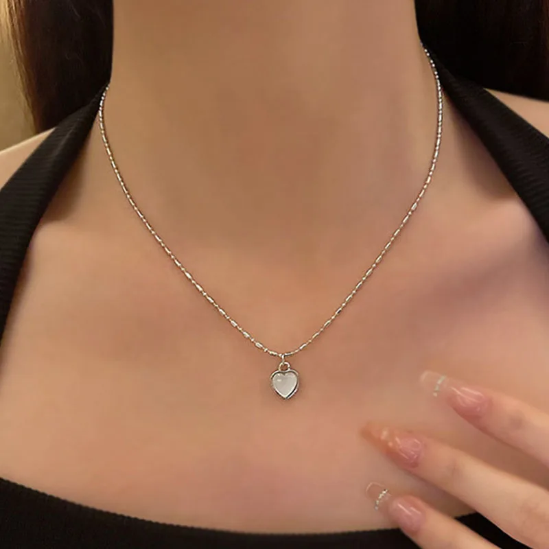 

2022 New Heart Pendant Necklace for Women Temperament Clavicle Chain Girls Party Jewelry Gift
