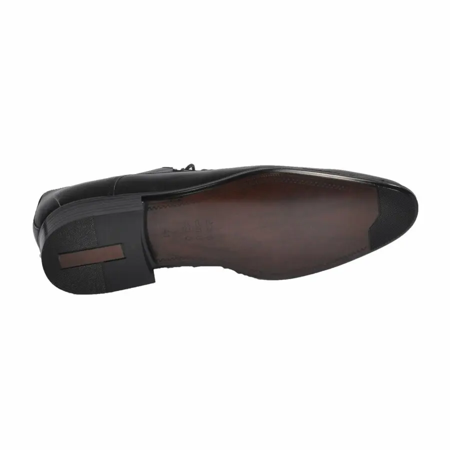 

Men Casual Shoes