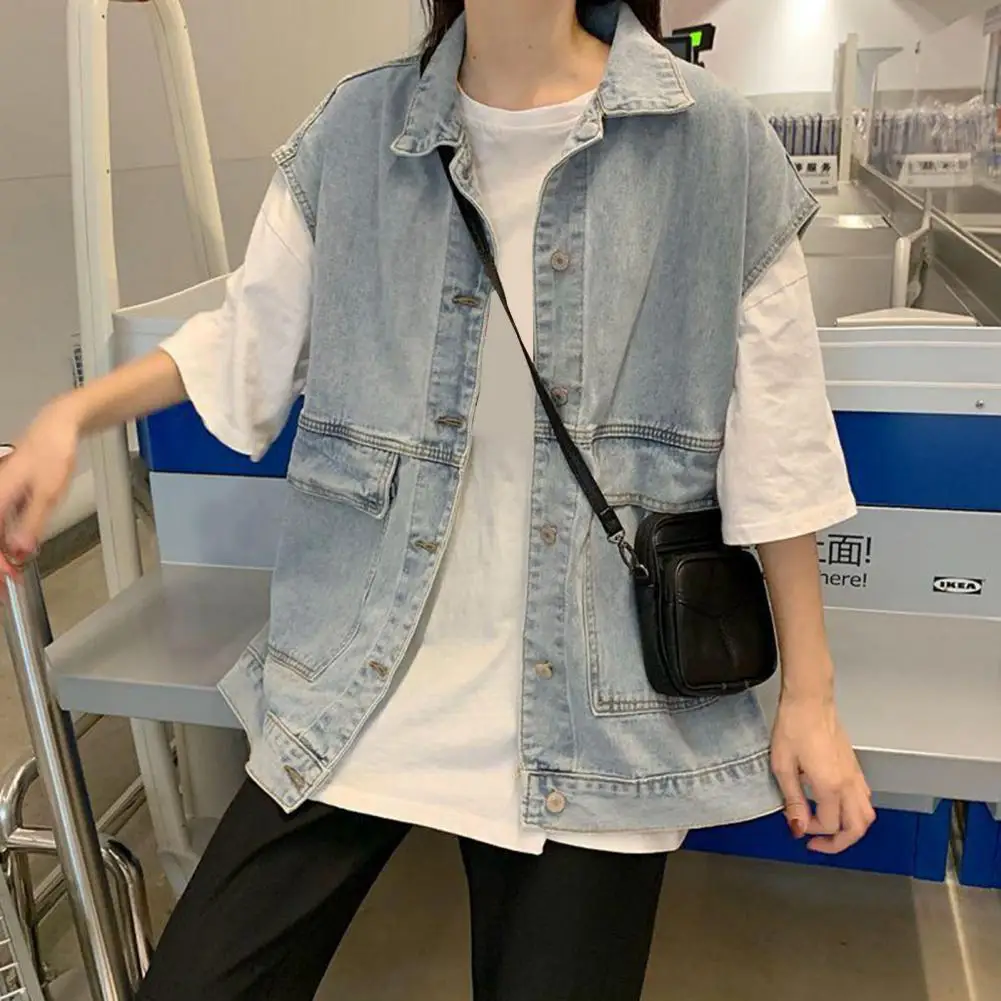 

Durable Denim Waistcoat Chic Denim Vest for Women Vintage Lapel Style with Broad Shoulders Single Breasted Design for Spring