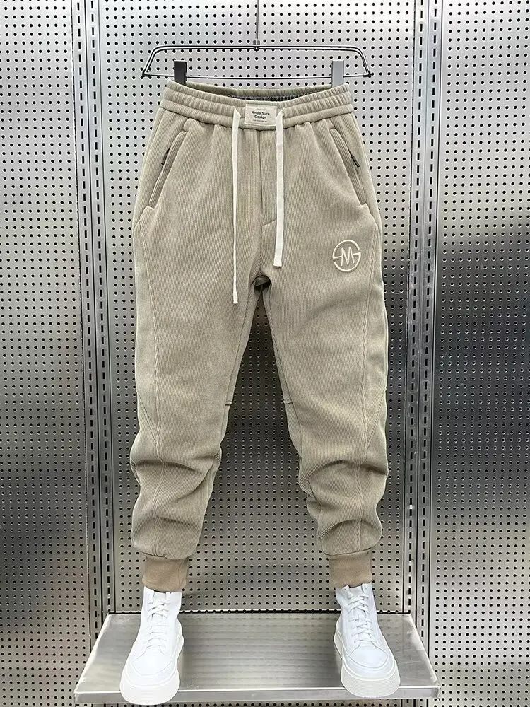 Спортивные штаны