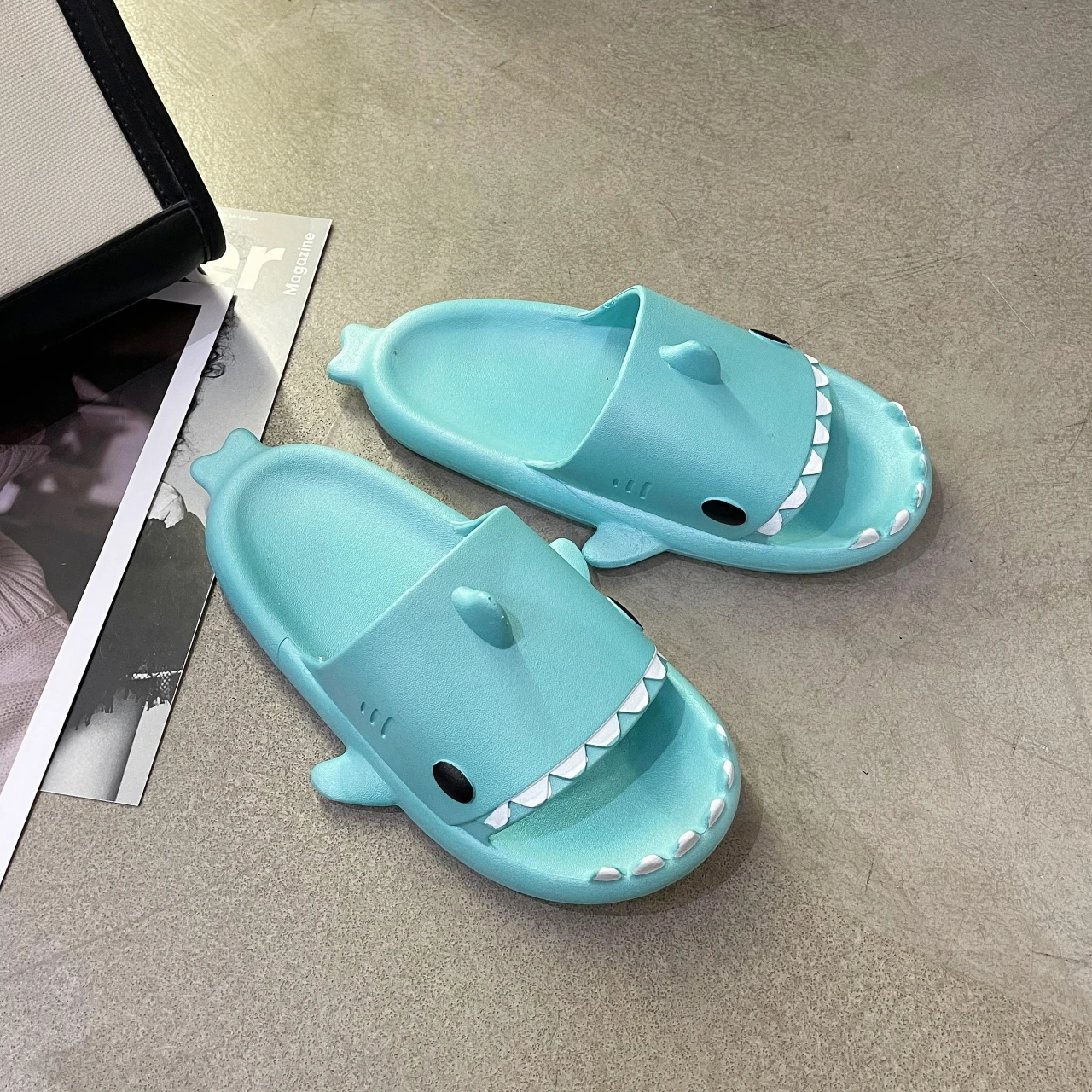 

Shark Eva Soft Cloud House Slippers Shoes Men Women's Home Sabot Bathroom Beach Platform Sandals Flat Slipper Slides Flip Flops