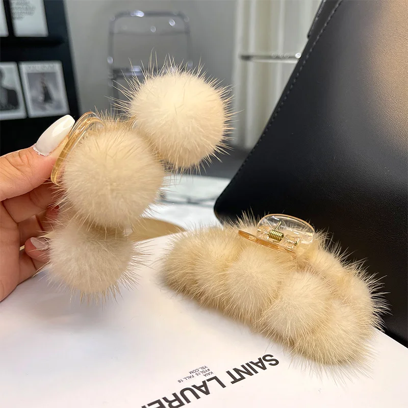 

New Fashion Solid Color Retro Feminine Temperament Mink Fur French Grab Clip Elegant Shark Hair Clip On The Back Of The Head