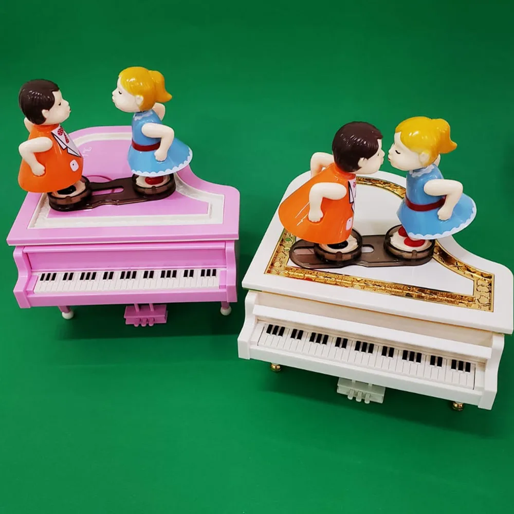 

Piyano Design Kisser Lovers Music Box