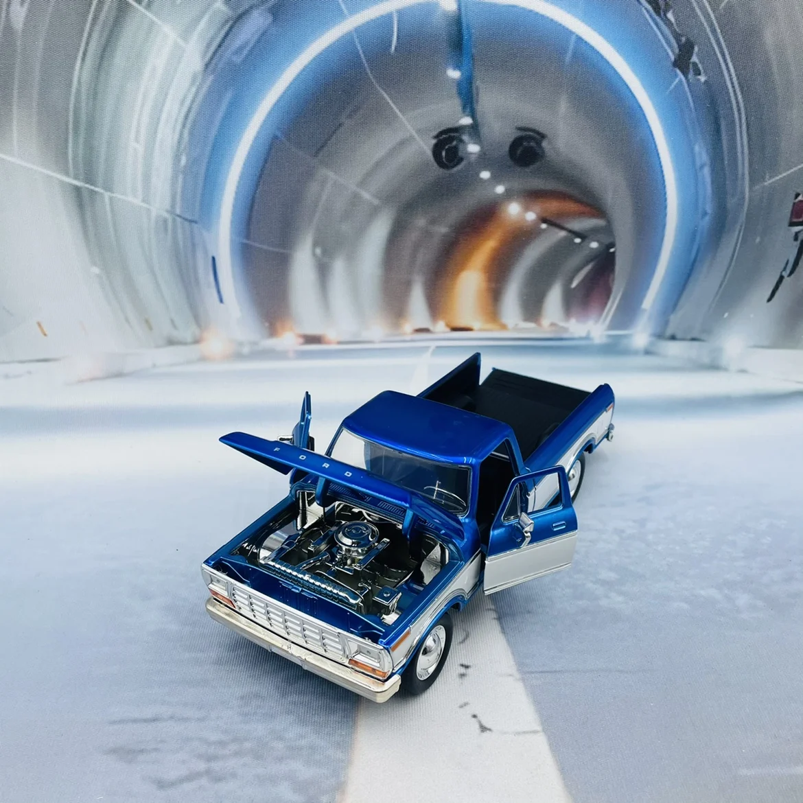 JADA 1:24 FORD F150 CUSTOM PICKUP 1979 легкосплавный автомобиль литье под давлением и игрушечный