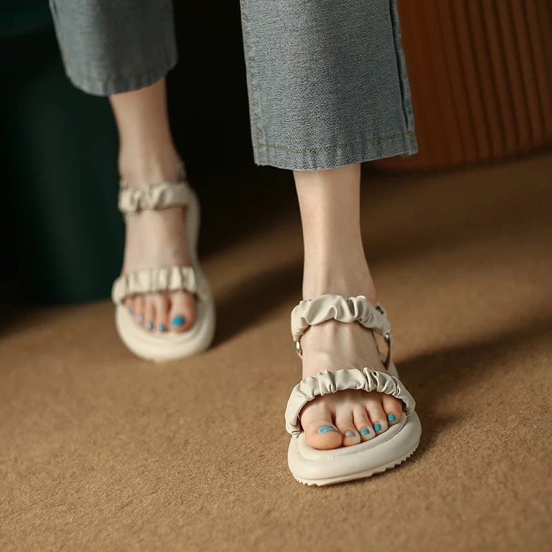 

Clogs With Heel Beach Sandal Woman Luxury Buckle Strap Med Open Toe All-Match 2022 Summer Female Shoe Thick Medium Peep Comfort