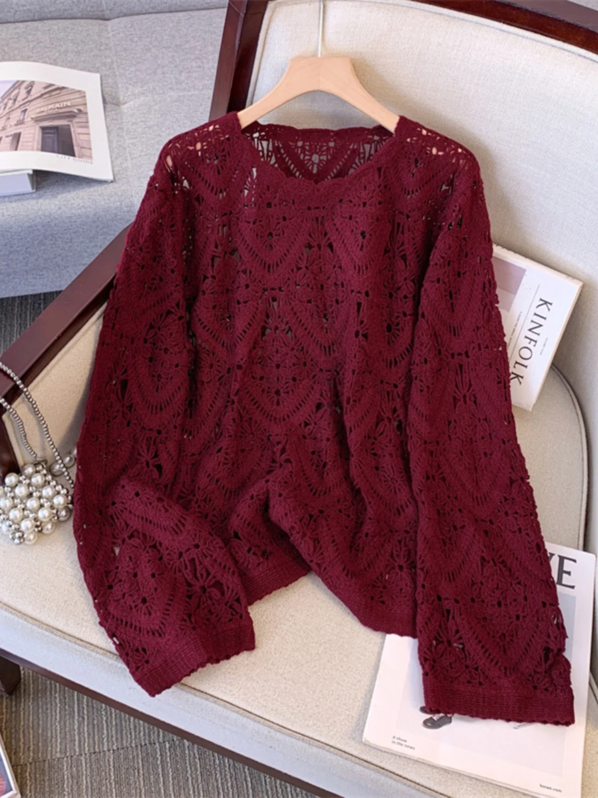 Французский кружевной вязаный крючком полый свитер для женщин 2024 осень и зима