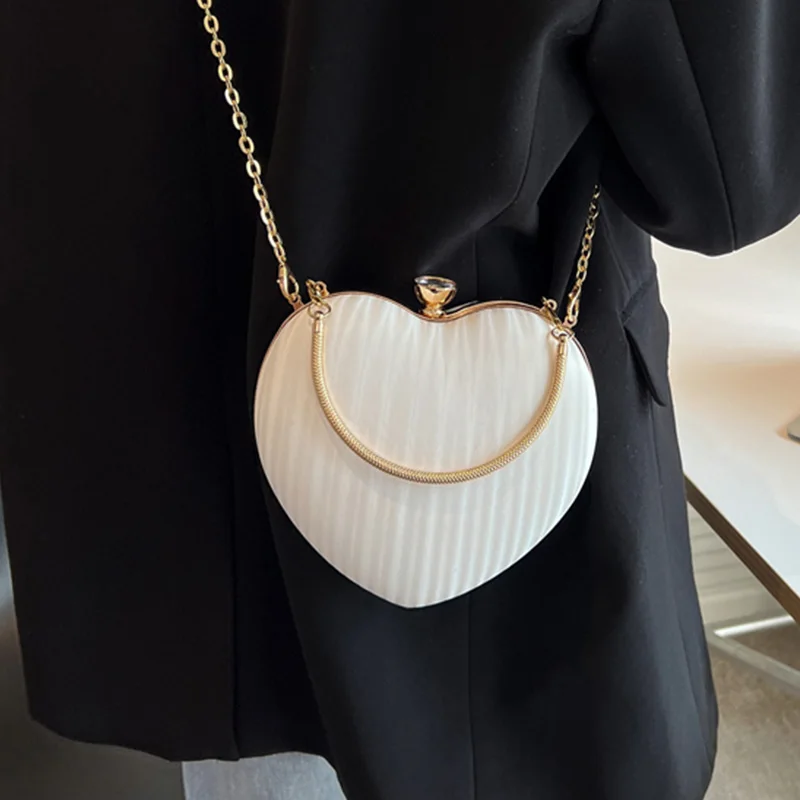

Special-Interest Design Crossbody Bag for Women 2022 New Fashion Chain Portable Shoulder Bag All-Matching Heart Handbag Ladies
