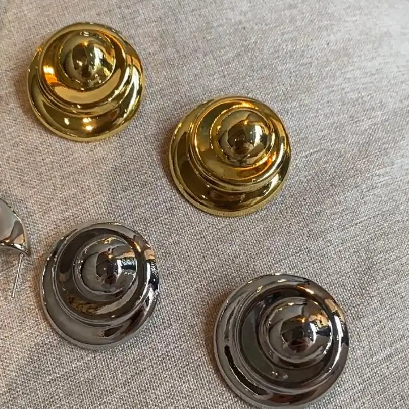 European and American Retro Exaggerated Temperament Cold Sle Brass Gold Plated Personali Sexy Design Metal Large Ea...