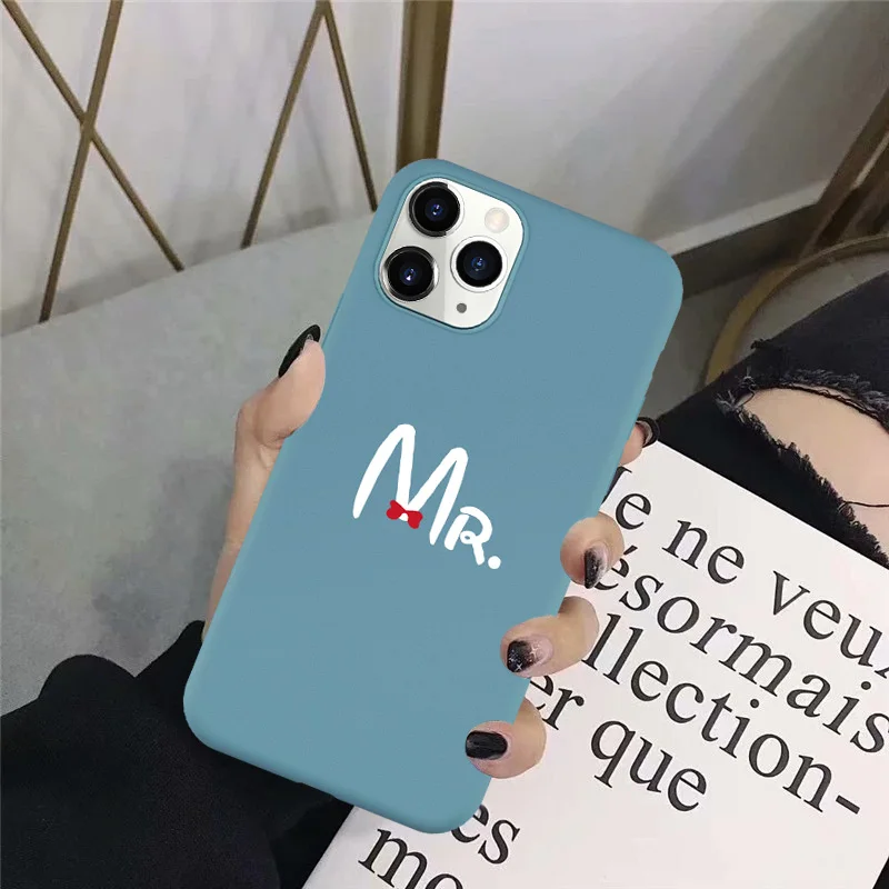 Cute Bow Mr Mrs Couple Case for IPhone 14 Pro Max 13 12 11 XR XS MAX SE 7 8 14Plus Simple Letter Soft Black Silicone Phone Cover