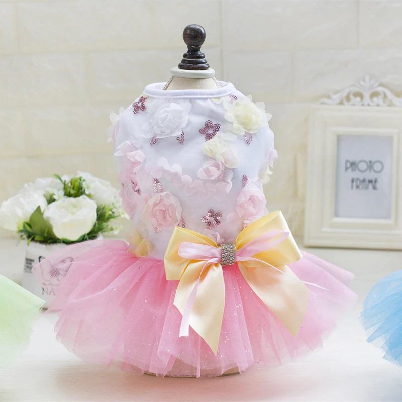

Summer Dog Dress Luxury Wedding Dress Skirt Bowknot Lace Pet Dog Clothes for Small Medium Dogs Sweet Pet Cat Puppy Skirt Dresses