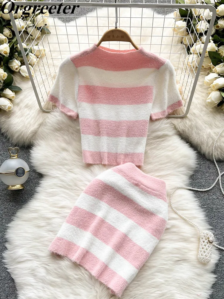 

Сексуальный пуловер из мохера, свитер и юбка, комплект из двух предметов, Женский Летний милый трикотажный женский короткий топ и облегающа...