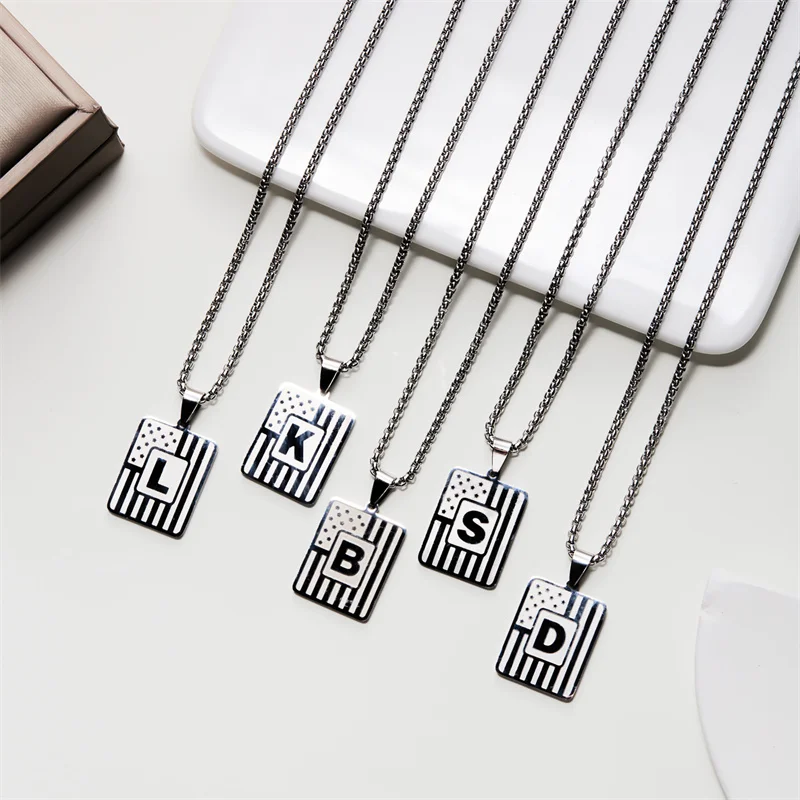 Ожерелье с квадратным кулоном американским флагом и 26 буквами для мужчин женщин