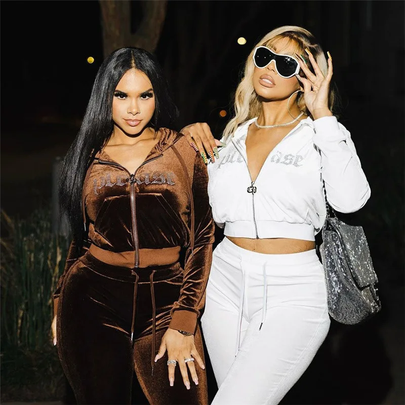 Рисунок 2 - Женский Бархатный спортивный костюм