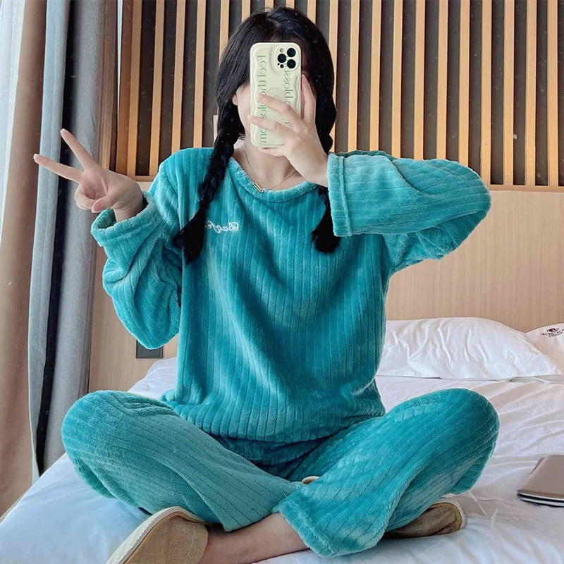 Free Shipping Winter Flannel Pajamas for Women Students Cute Plus Velvet Thicken Loose Sleepwear Set Coral Velvet Home Clothes