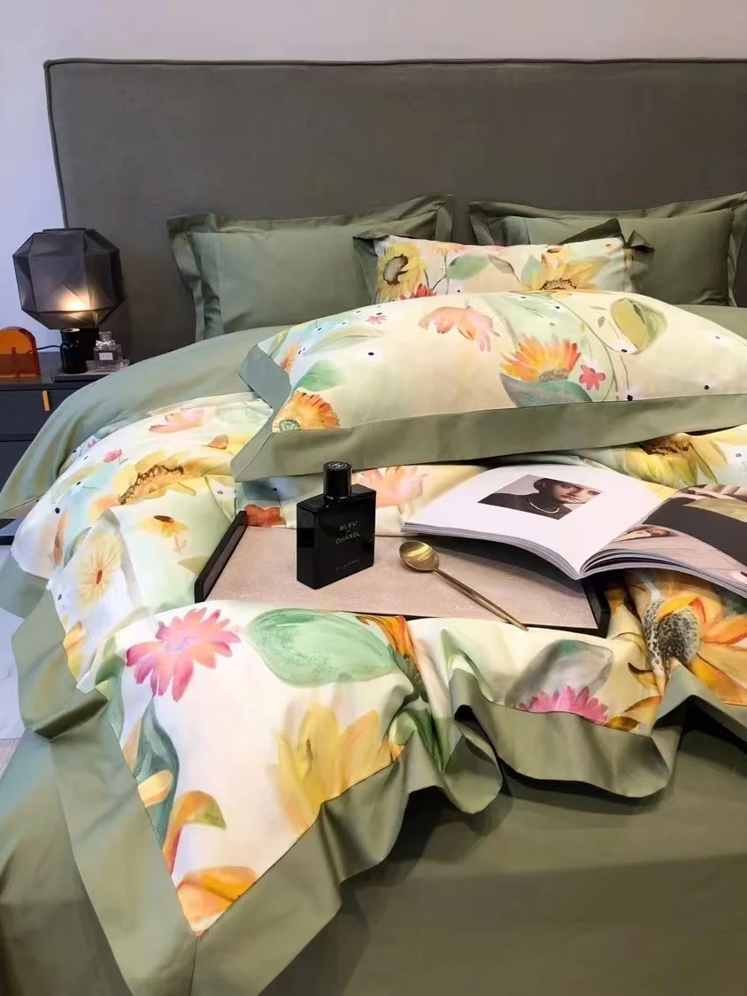 

four-pieces suit of bed