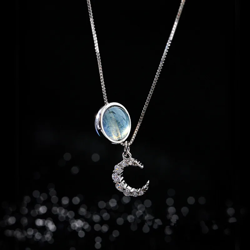 Циркониевое ожерелье с подвеской Луна