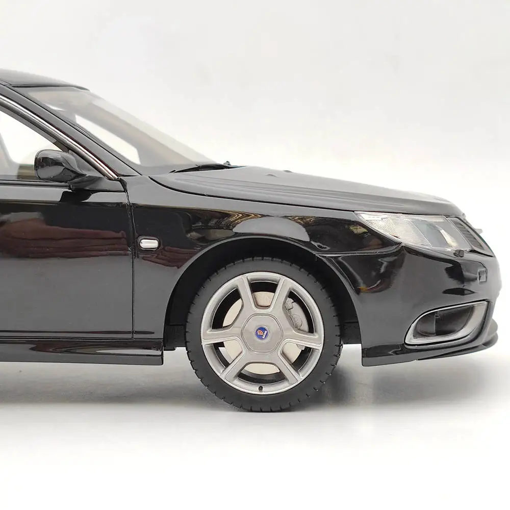DNA Collectibles 118 9-3 Sportcombi Turbo X 2009 Черный DNA000101 полимерный автомобиль (art.: 3920bf2df7d30) - 3920bf2df7d30