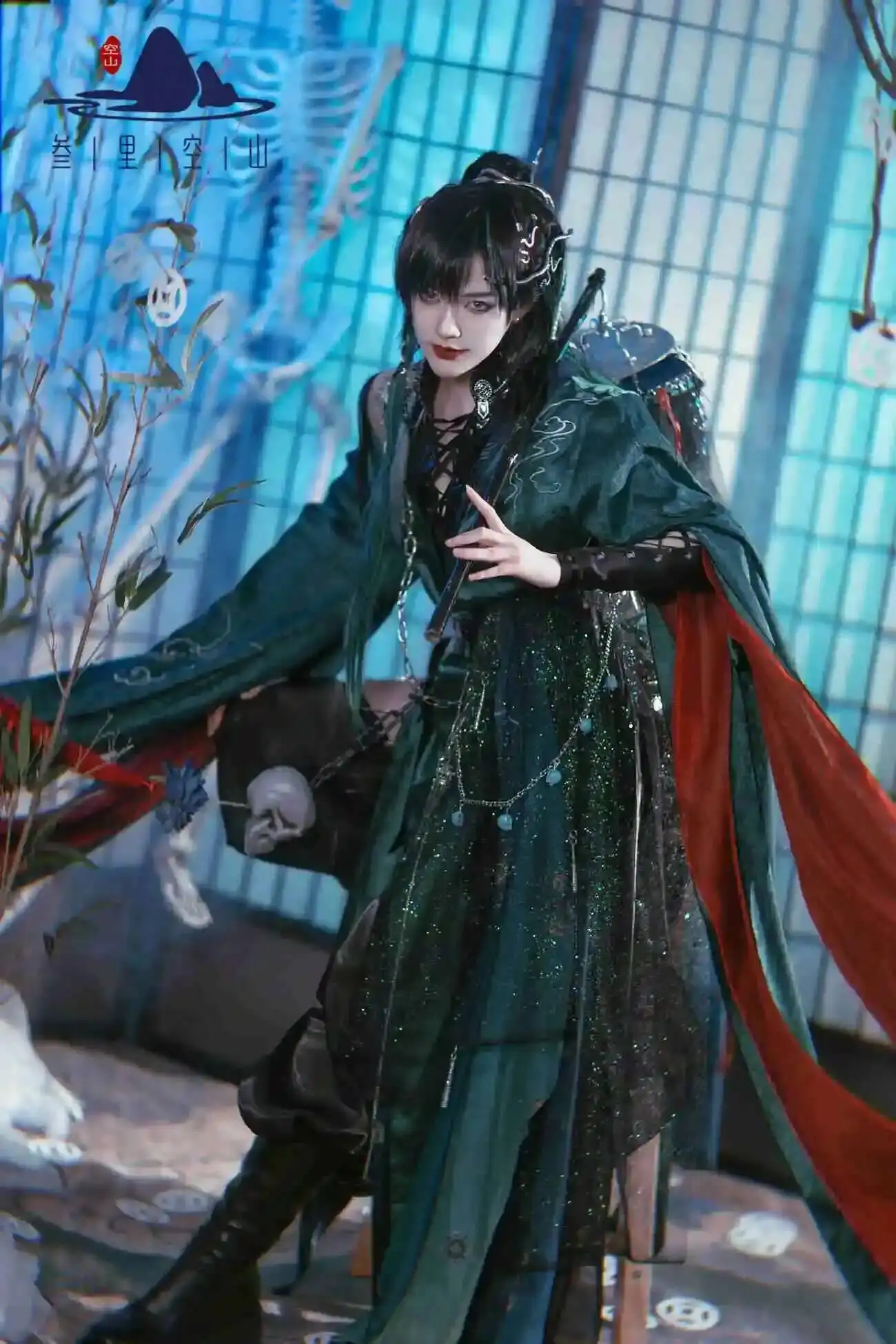 Фото Костюм для косплея по китайскому сериалу TGCF Tian Guan Ci Fu: Се Лянь, Хуа Чэн, Ци Жун, Цин Е, Ю Цин. Полный комплект Ханьфу. №2