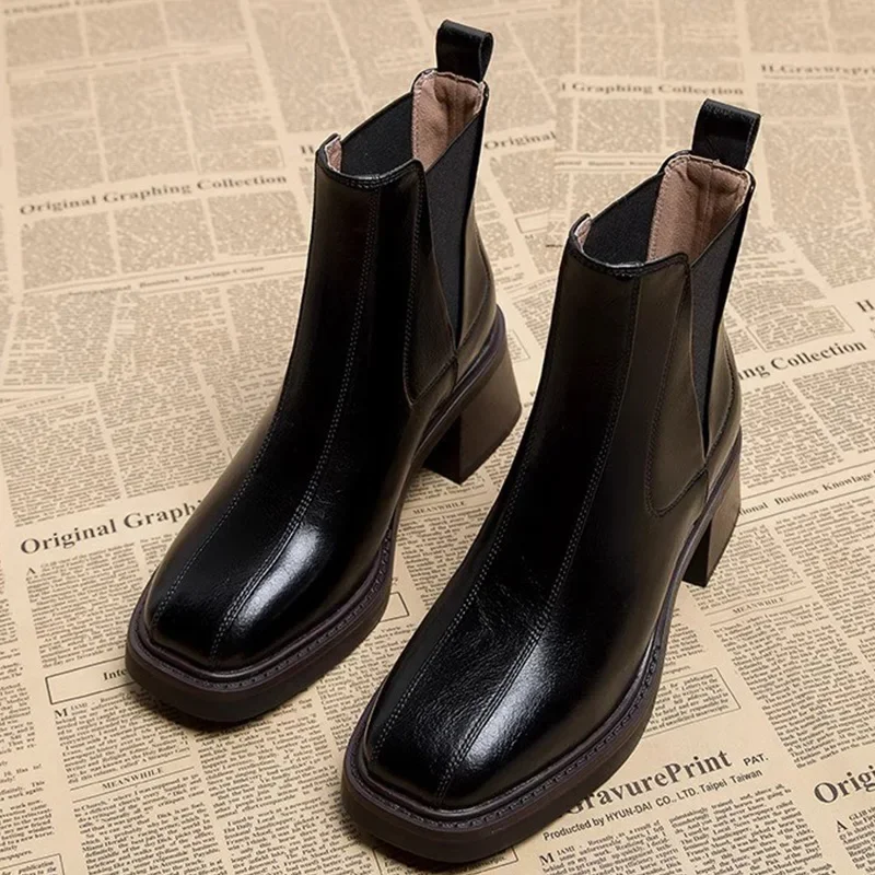 

Женские зимние ботинки челси на массивном каблуке, дизайнерские ботинки на среднем каблуке с квадратным носком, мотоциклетные ботинки-гладиаторы, трендовые зимние ботинки, новинка 2024