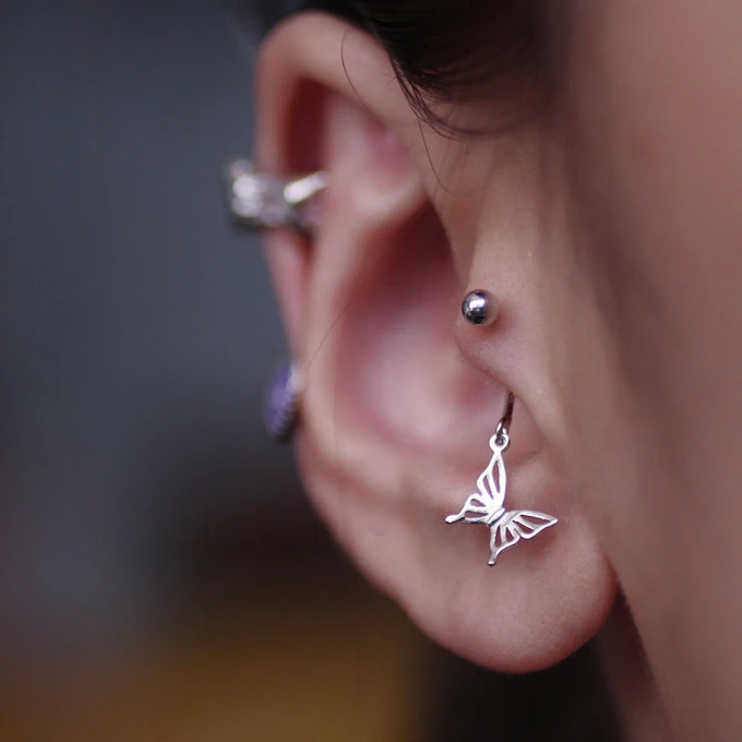 1 шт. женские серьги-гвоздики в виде бабочки