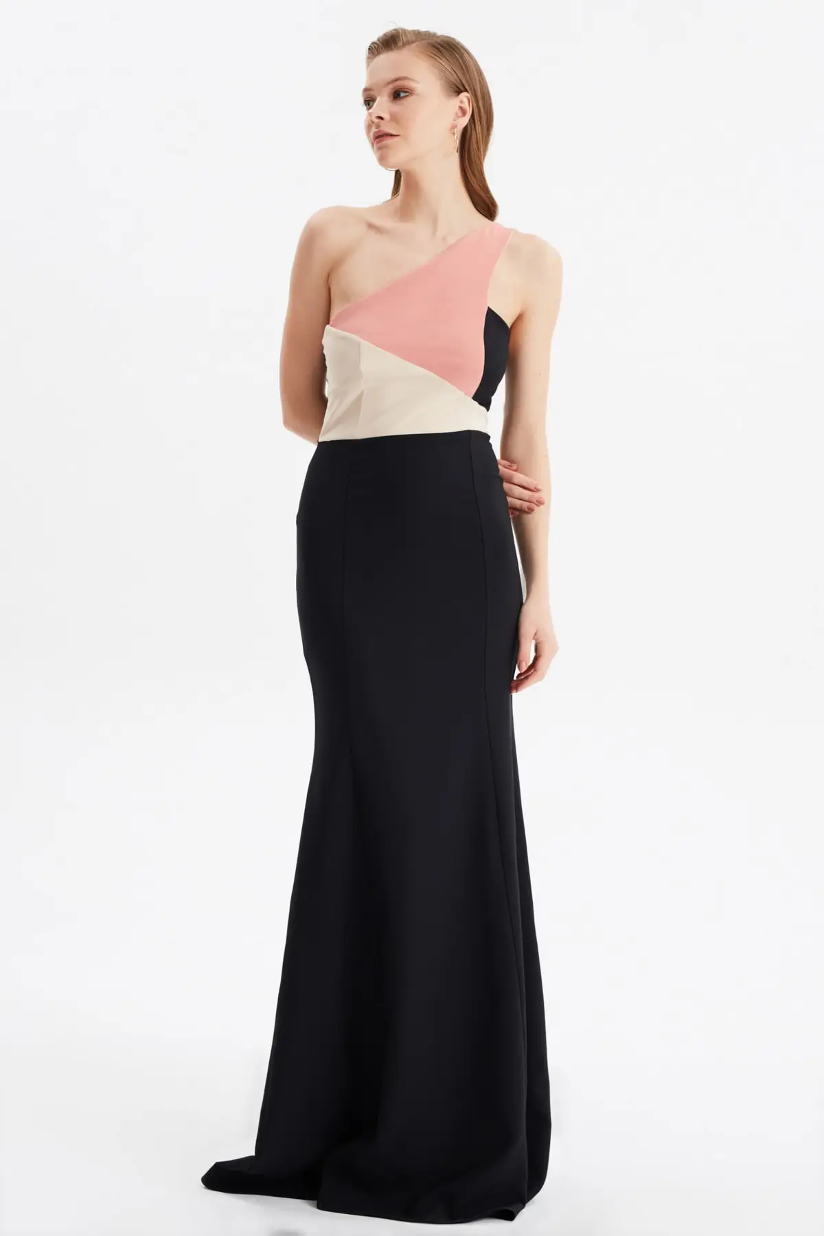 

Trendyol With Color Block Evening Dress & Graduation Gown TPRSS21AE0197