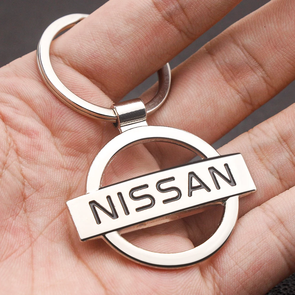 

3D Metal Car Badge Keychain Zinc Alloy Keyrings Decoration Accessories Gifts For Nissan Qashqai Patrol Juke Navara Serena Almera