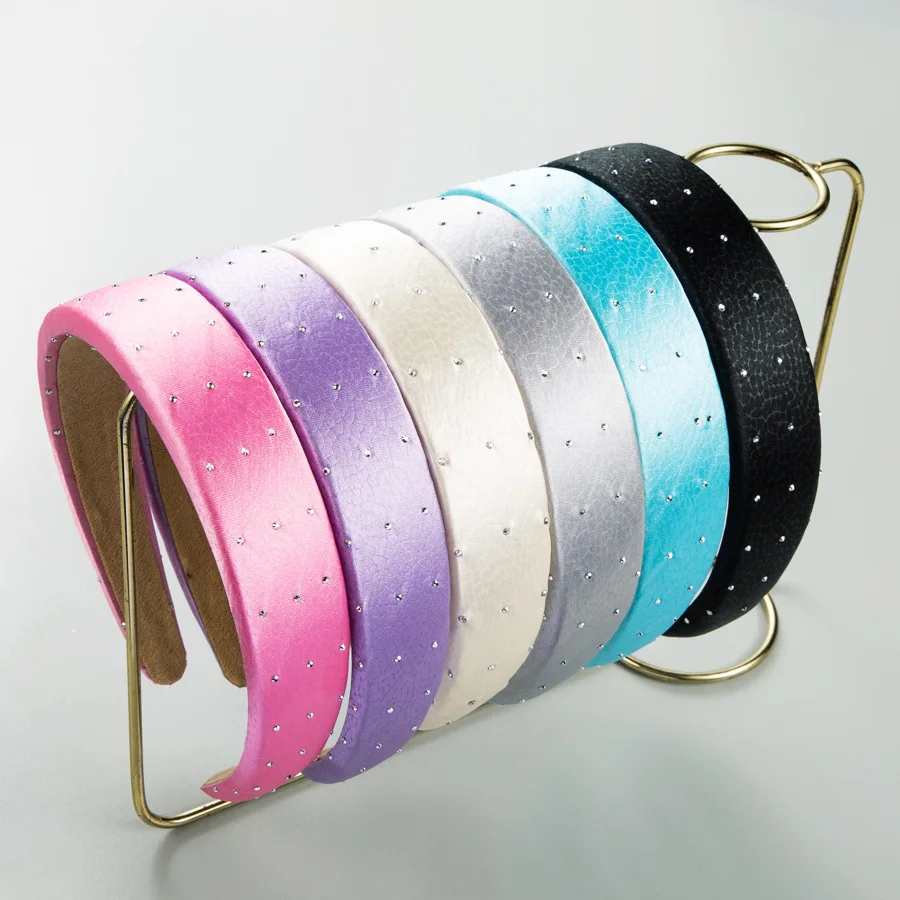 

New Korean Solid Color Fabric Sponge Headbands Women's Versatile Hairbands Simple Temperament Hair Hoops Accessories Girls