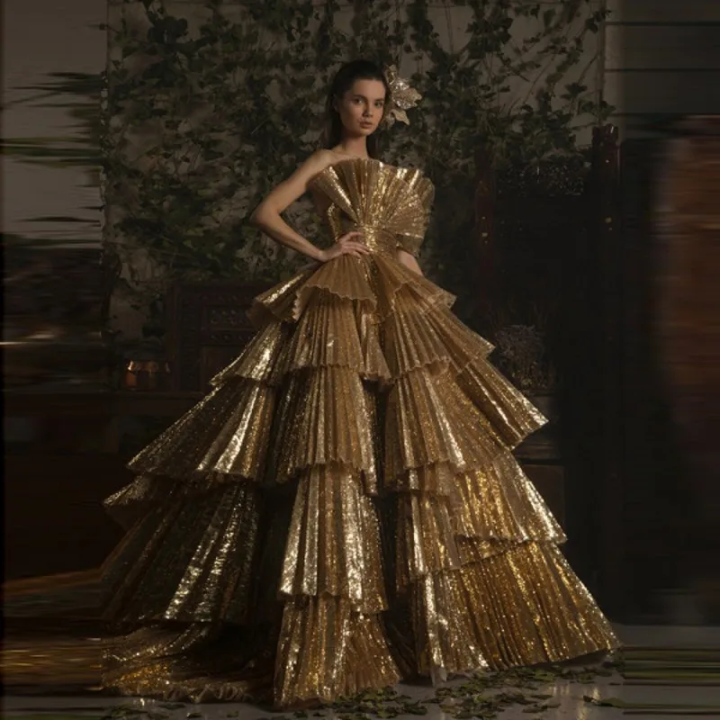 

Arabic Evening Formal Dress Tiered Lace Up Back Prom Gowns Layered Off Shoulder abiye Strapless Gold Long Prom Gowns Sparkle