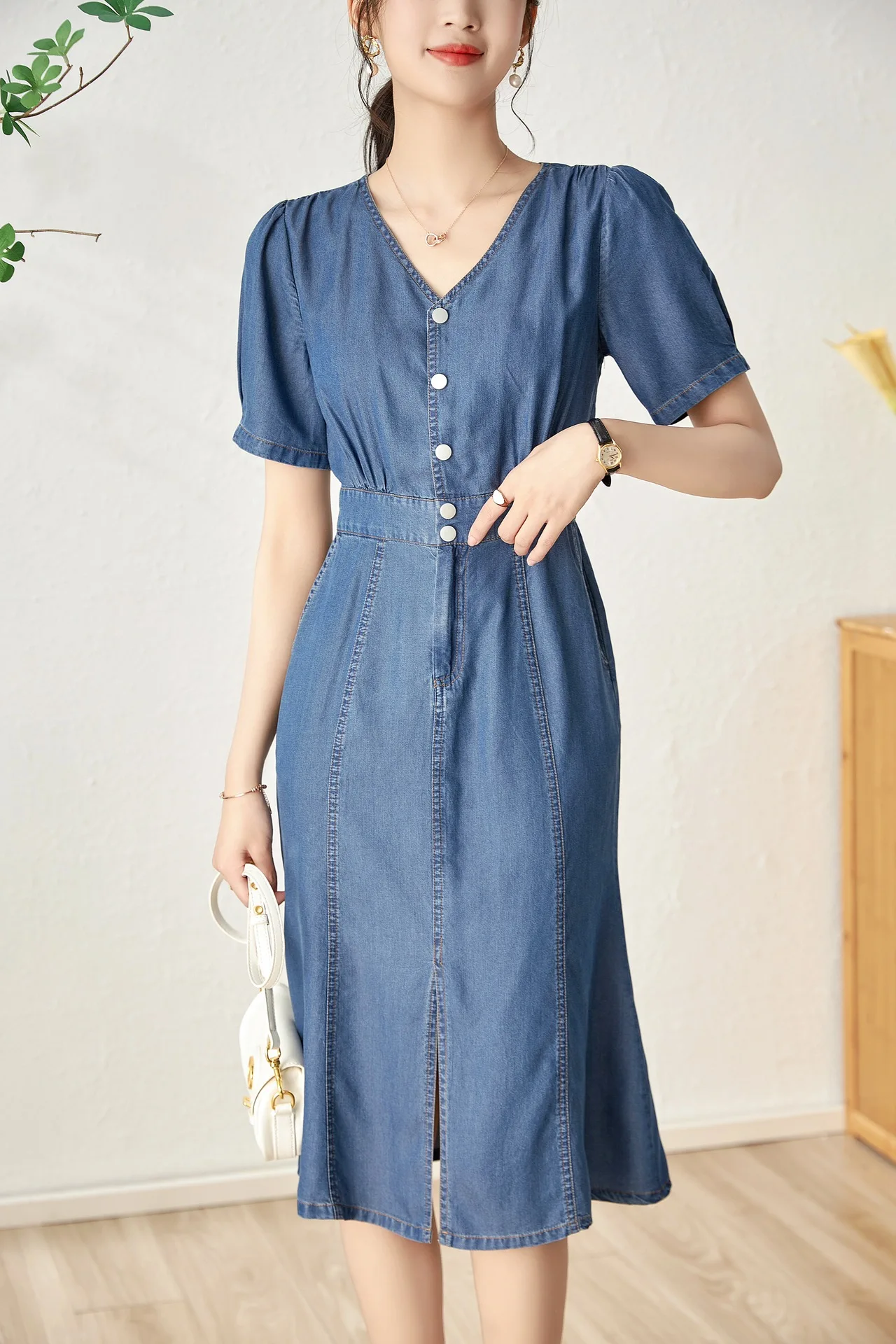 New women's clothing for spring and summer 2023 Blue Denim Smocking Waist Slit Hemline at Hem Dress 0430