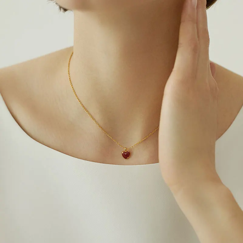 

Cute Romantic Red Color Enamel Love Heart Pendant Necklaces for Women Ladies Thin O-chain Choker Necklace Wedding Bridal Jewelry