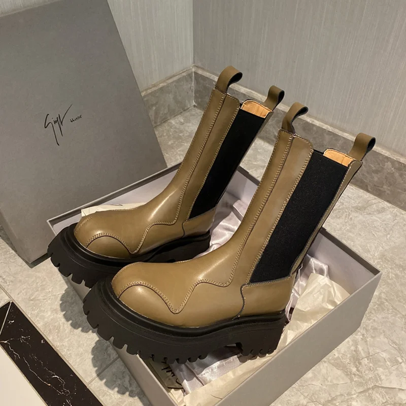 

Женские резиновые ботинки, Осенняя обувь, круглый носок, Челси, плоская подошва, дождь, дамские Лолиты, рок, средние, без шнуровки, базовая хл...