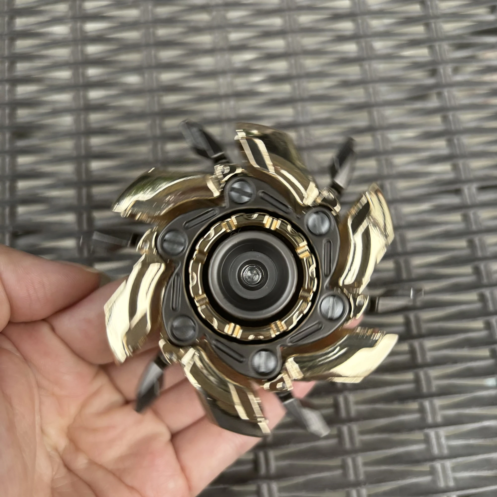 EDC Fidget Grumpy 03 Спиннер Pillbug из цинкового сплава Beetle Finger Spinner Игрушка в подарок