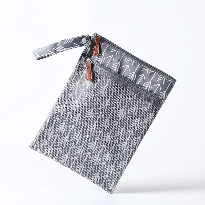 

New Waterproof and Reusable Baby Diaper Bag Baby Handbag Large Capacity Mommy Diaper Storage Bag Carrying Bag for Going Out