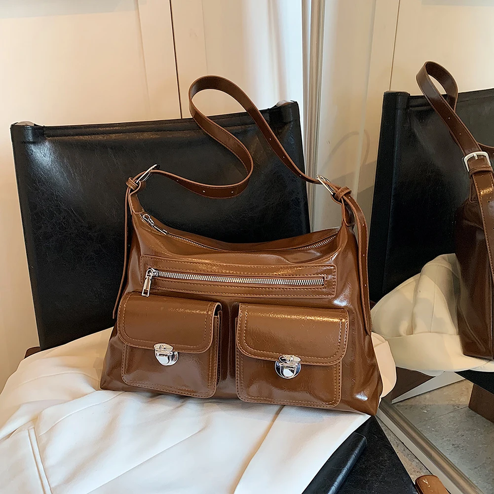 Сумка-хобо женская из экокожи на молнии с несколькими карманами